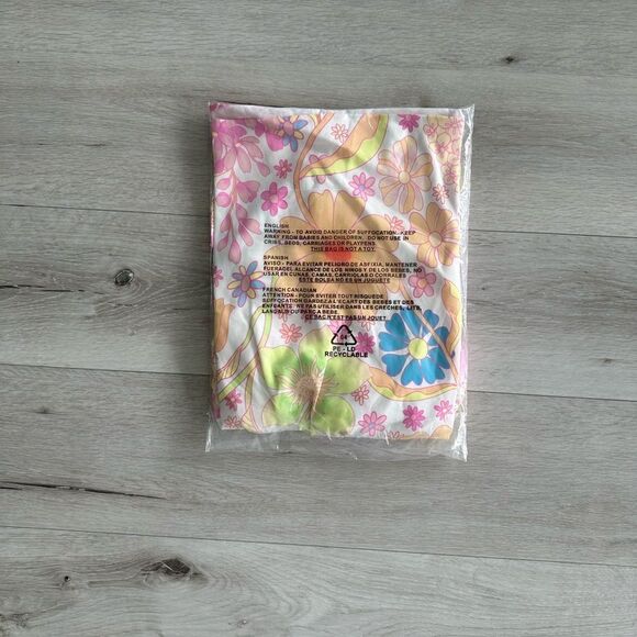 Beach Bunny Charis Mini Dress Sweet‎ Femme Floral S NWT IN PACKAGING - Picture 8 of 8